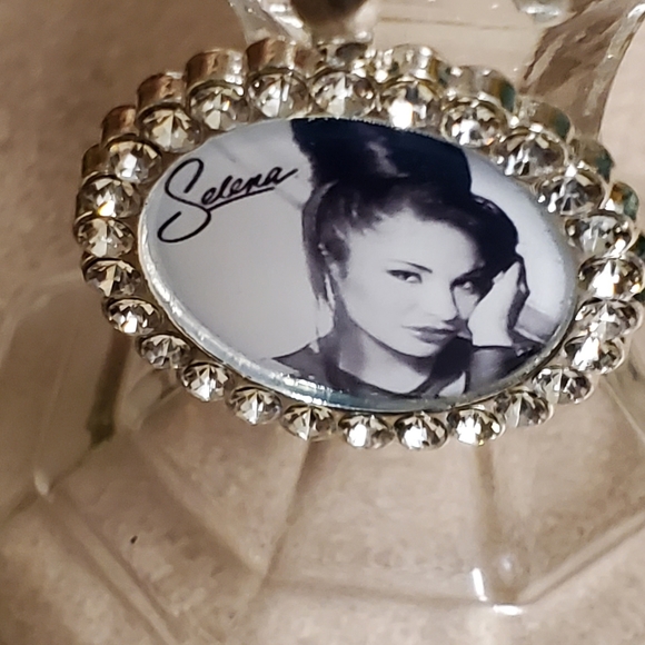Jewelry Beautiful Selena Quintanilla Necklace Rhinestones Poshmark
